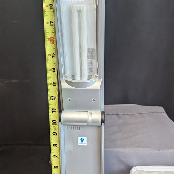 The Working Natural Daylight Foldable Lamp in Case by Daylight is a versatile an - Picture 4 of 4
